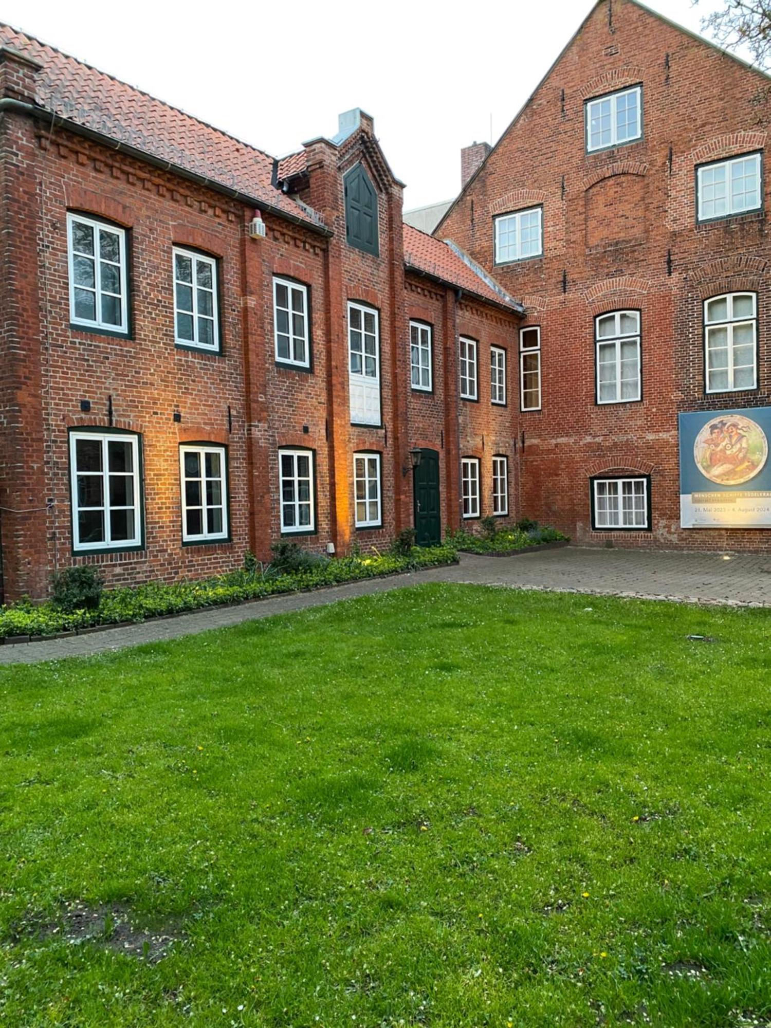 Apartament Wohlfuehlen In Historischem Haus Brake  Zewnętrze zdjęcie